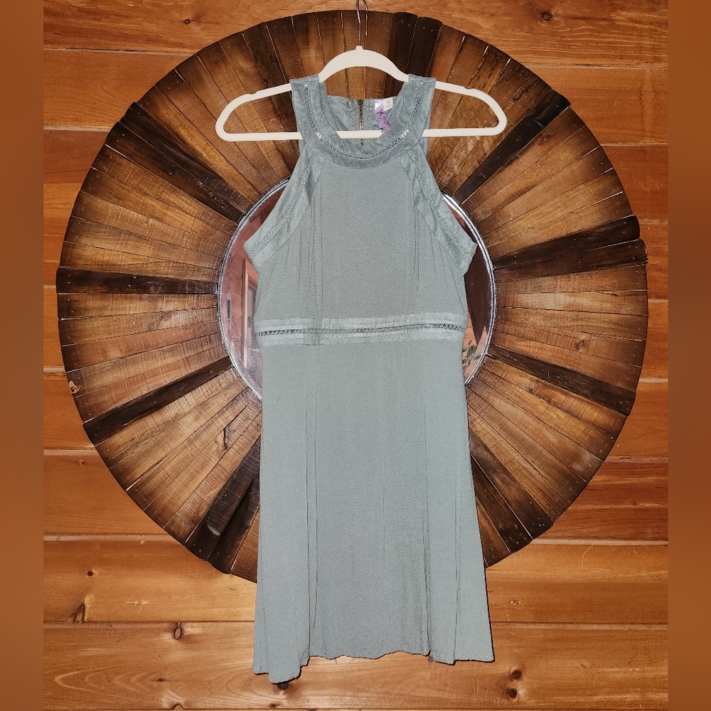 Alya Green Dress